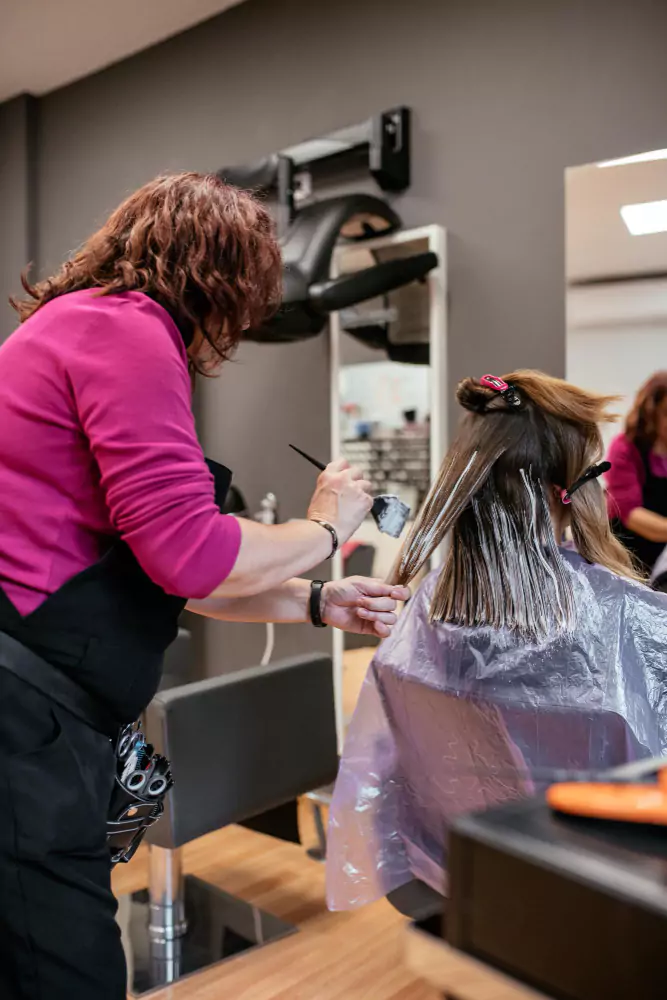 jc clips salón hair in beker